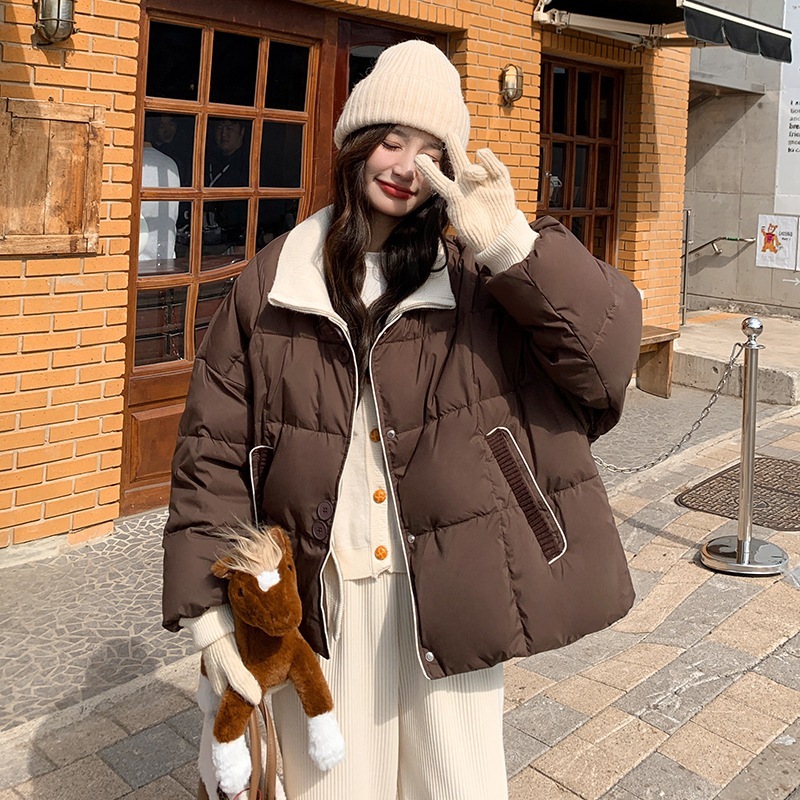 韓国のカジュアルなスプライシング偽のツーピースダウンジャケット2023新しいファッションの編み物は色のラペルパンの服を打つ