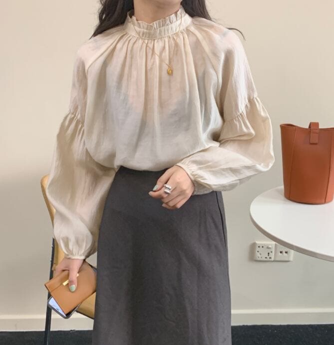 トップス カットソー 白トップス 袖あり l ボリューム袖 ハイネック タートルネック 襟付き フリル ふわふわ 透け感 大人可愛い シンプル キュート セクシー 無地 オールシーズン 10代 2 4,954円