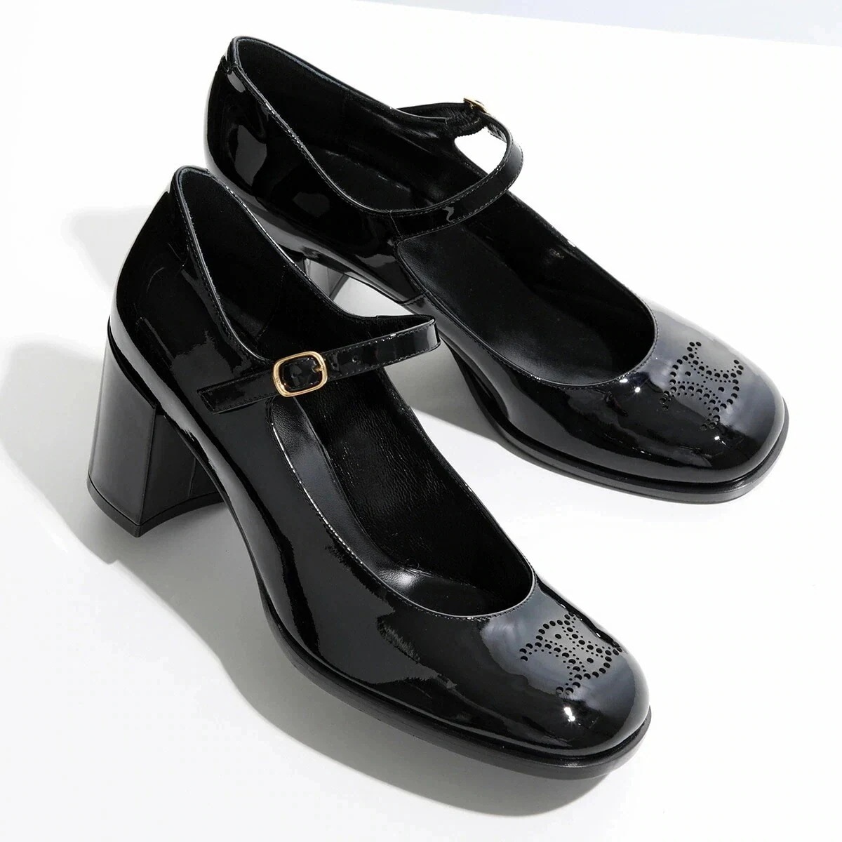 CELINE セリーヌ パンプス LILY リリー 360314582C.38NO レディース パーフォレイテッドベビーズ エナメル トリオンフ シューズ 靴