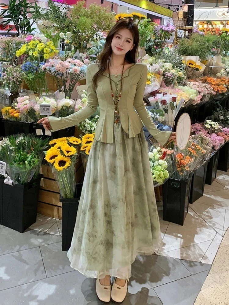 セット アップ 大きいサイズ/2025/新中国風/レトロ/カーディガン/キャミソール/ロングスカート/婦人服/薄手/デザイン/半身スカート/3点セット