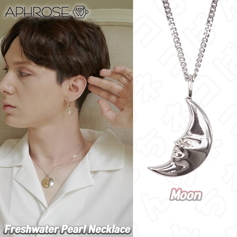 Moon Face Pendant Necklace 韓国ファション 正規品