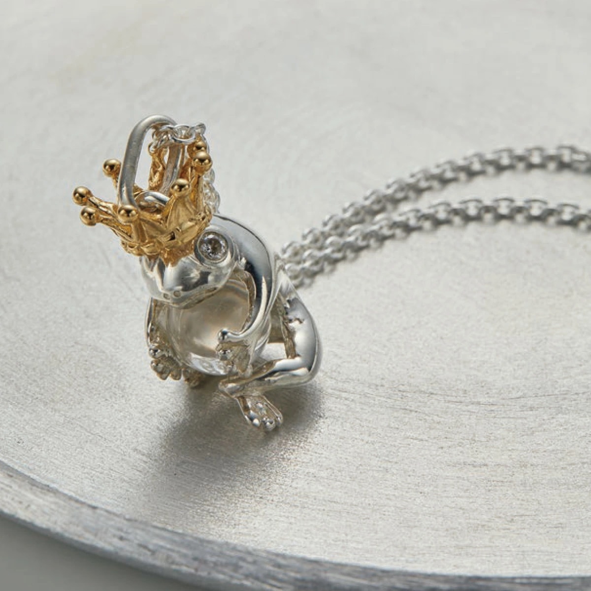 ネックレス レディース メンズ シルバー925 キュービックジルコニア 水晶 カエル 蛙 王冠