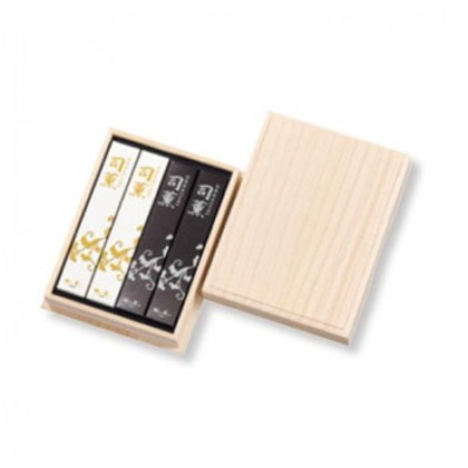 日本香堂 司薫二種香(白檀・沈香)桐箱4箱入 65040