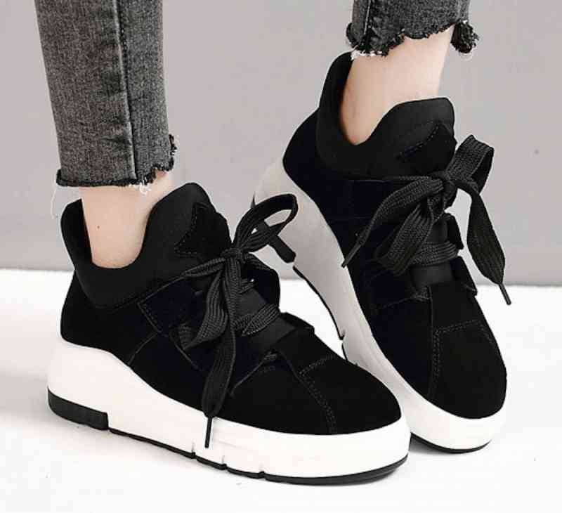 スニーカー レディース ブランド ランキング ブランド 3E 歩きやすい ハイカット 4E 疲れない ボア ピンク キルティング シューズ 軽量 夏 厚底 おしゃれ 白 靴 あったか 人気 冬 春 新