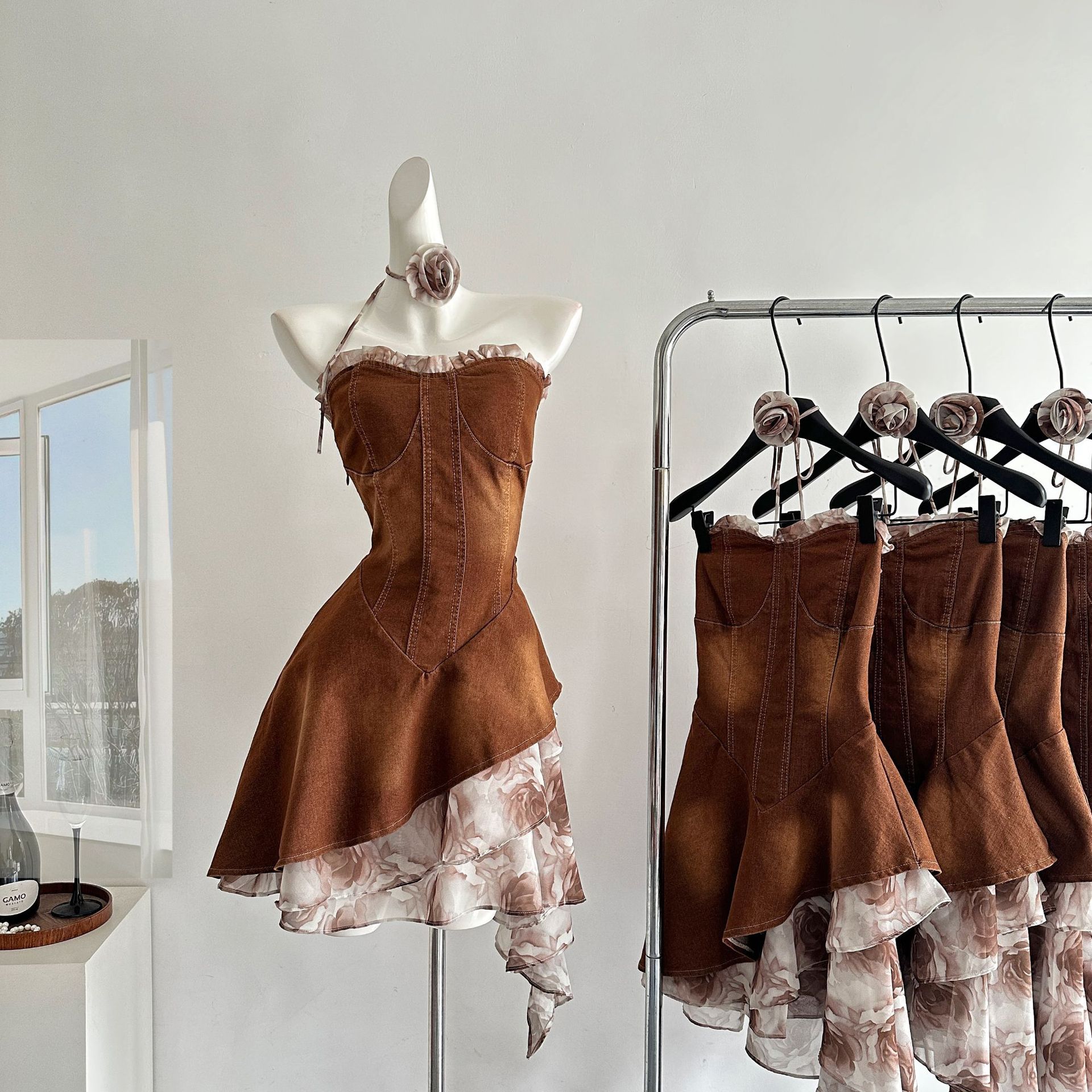 【急速出荷】山海濃厚ココアフレンチロマンティックデザイン感デニム胸ぬぐいワンピース女