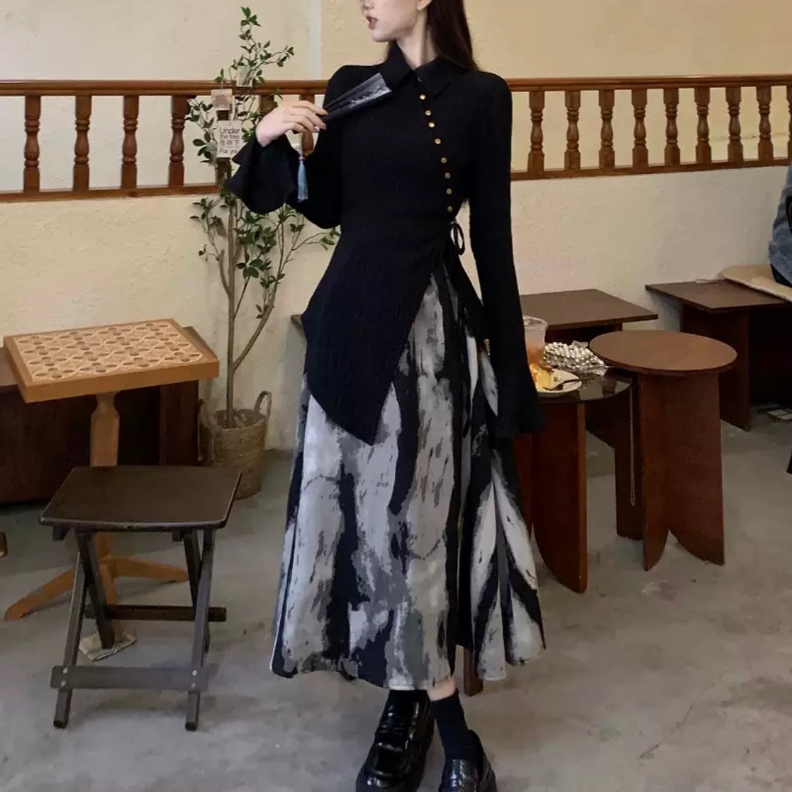 セットアップ トップス スカート ブラウス ロングスカート フレアスカート ロング マキシ 9分丈 アンクル丈 袖あり 長袖 フレアスリーブ 萌袖 Vネック フレア Aライン フリル ひらひら