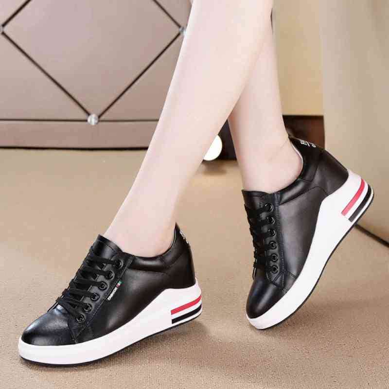 スニーカー レディース グレー 5E 軽量 4E キャンバス 白 かわいい ハイカット 新作 キルティング 秋 3E スリッポン ボア 冬 シューズ 歩きやすい 厚底 疲れない 雪道 夏 おしゃれ ブ