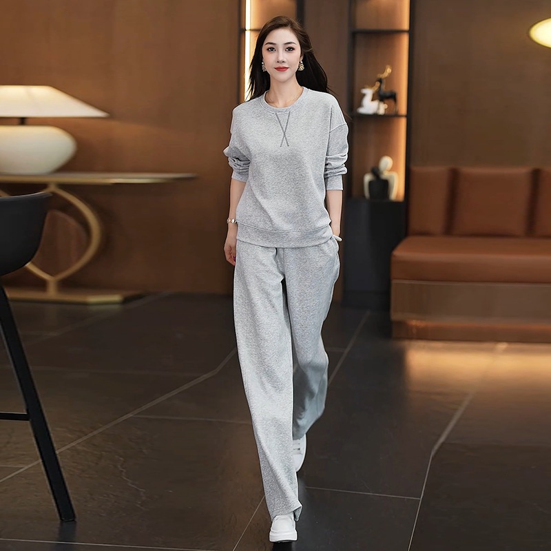 カジュアルスーツの女性早秋韓国版ゆるい丸首のガードルが痩せているスポーツウェアの2セット 5,120円