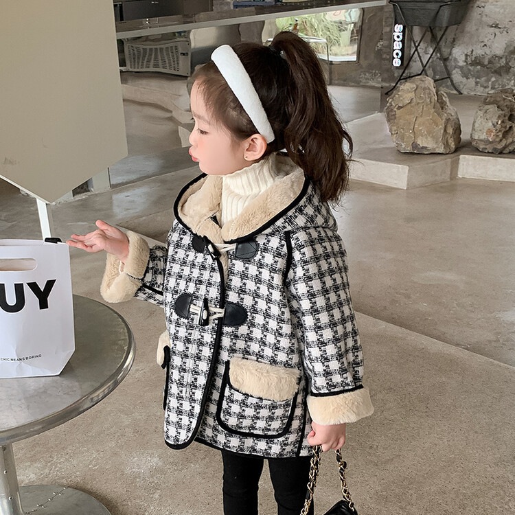 女の子秋冬ウールコート2022新スタイル小中型子供スタイルプラスベルベット厚みの女の子フード付きウールコート