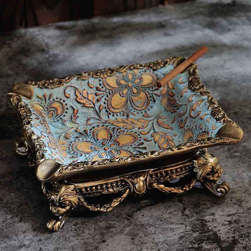 灰皿 アシュトレイ インテリア 小物 金魚 花 フラワー 北欧 普段使い きれいめ リビングルーム オフィス シンプル カジュアル かわいい おしゃれ かっこいい クール 個性的 高級感 存在感 主役 4,635円