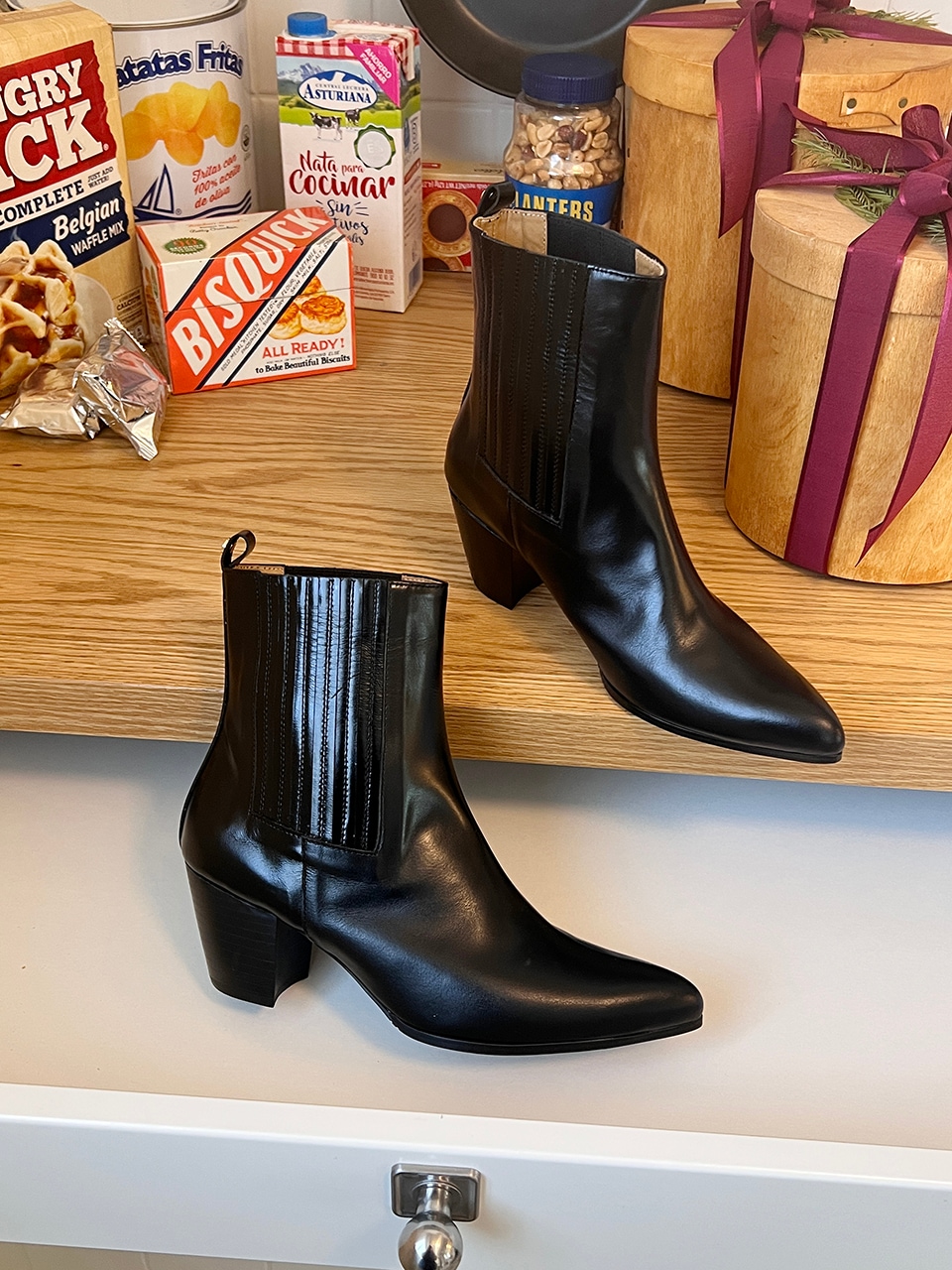 Zoe Chelsea boots