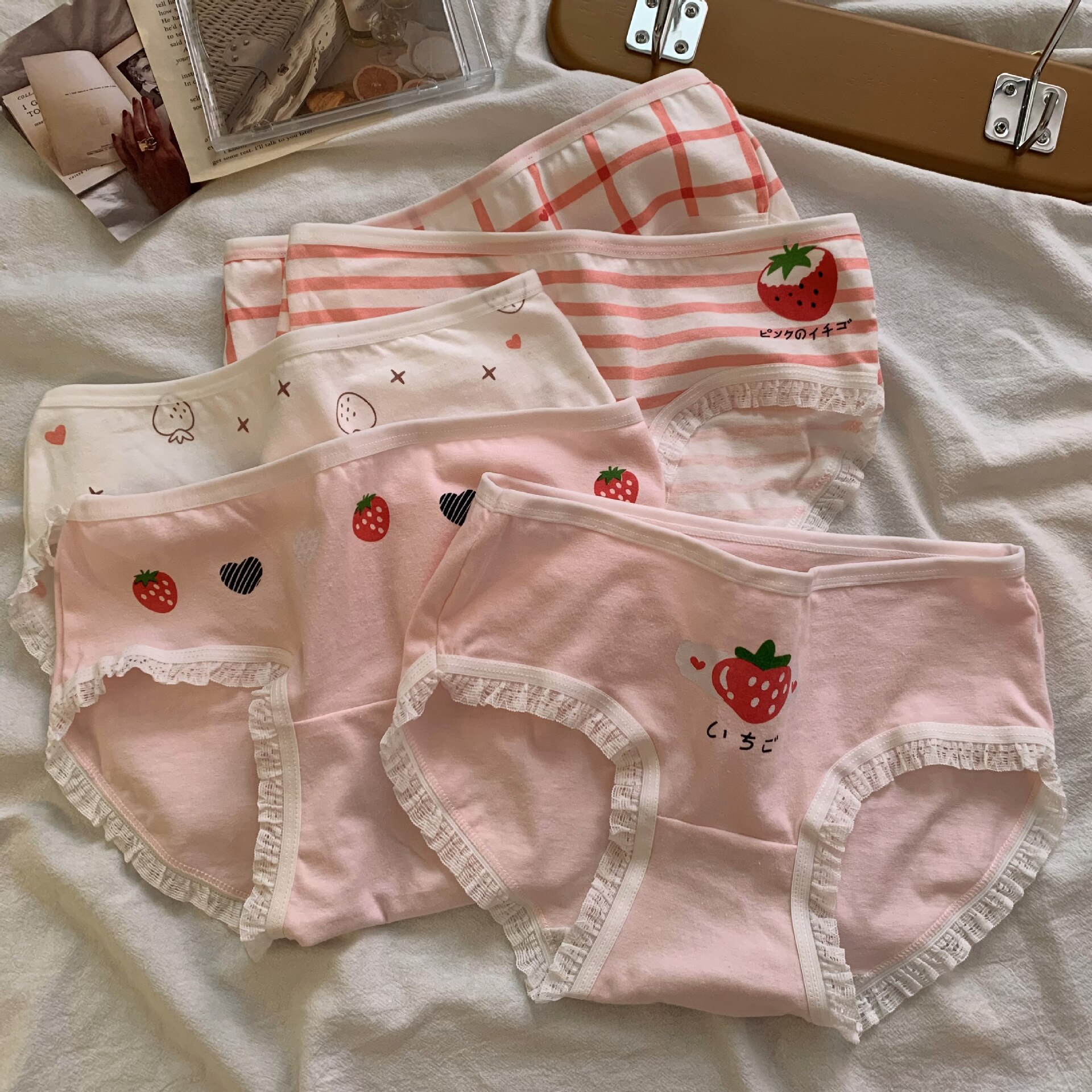 レディース日本 夏 女の子 下着かわいいイチゴ 学生ミッドウエストコットンブリーフ 5点セット