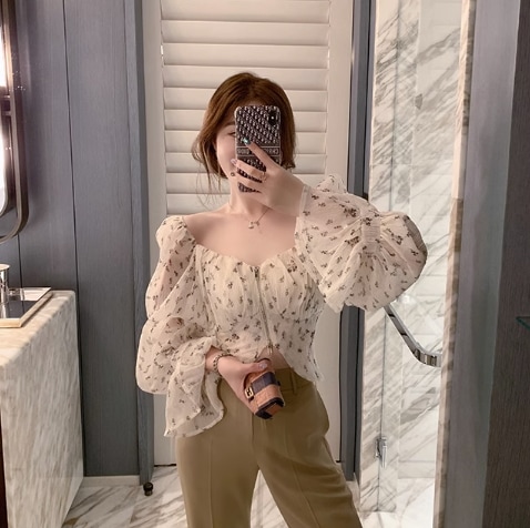 レディース トップス ブラウス プルオーバー 長袖 ボリューム袖 ラウンドネック ダブルジップ ジップアップ 伸縮性 シボ かわいい 大人可愛い きれいめ シンプル カジュアル 上品 おしゃれ