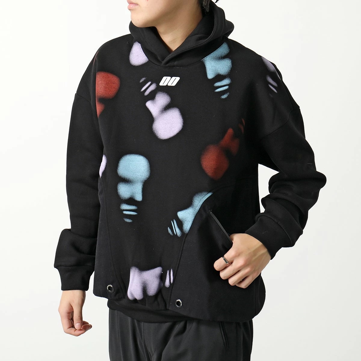 NUMERO 00 ヌメロ フーディー HOODIE FACE 22182 メンズ スウェットシャツ 長袖 ロゴ フェイズ スプレー 裏起毛 コットン オーバーサイズ BLACK