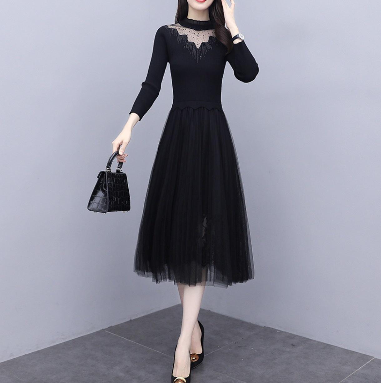 ワンピース デート ワンピドレス 袖あり 長袖 レース かわいい 大人可愛い きれいめ シンプル カジュアル 大人 上品 おしゃれ お洒落 主役級 存在感 春 秋 10代 20代 30代 レディース