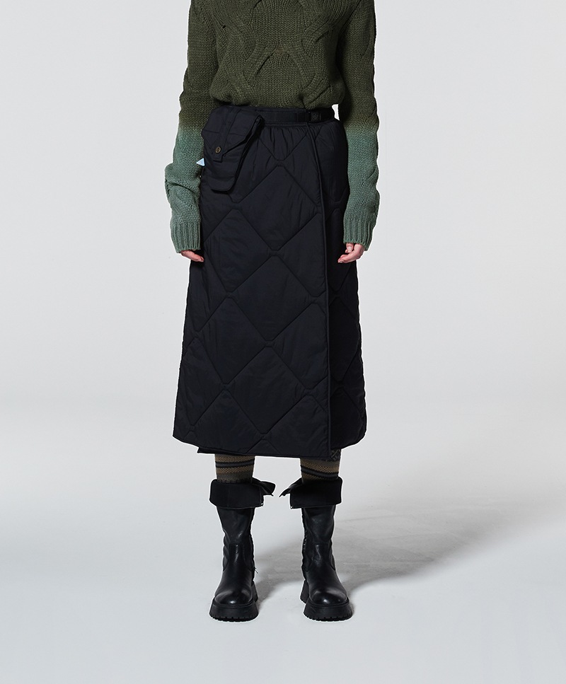 SHELL PADDING WRAP SKIRT WOMEN [BLACK]