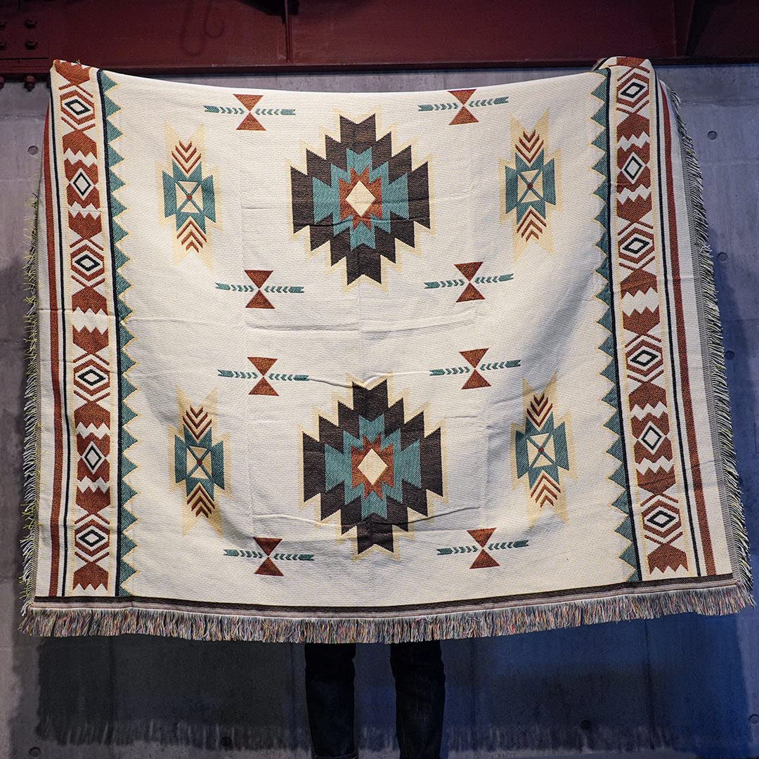 SWAG GEAR レジャーシート キャンプラグ グランピングの飾り付け オールシーズン使用可能 (オルテガ柄 White)