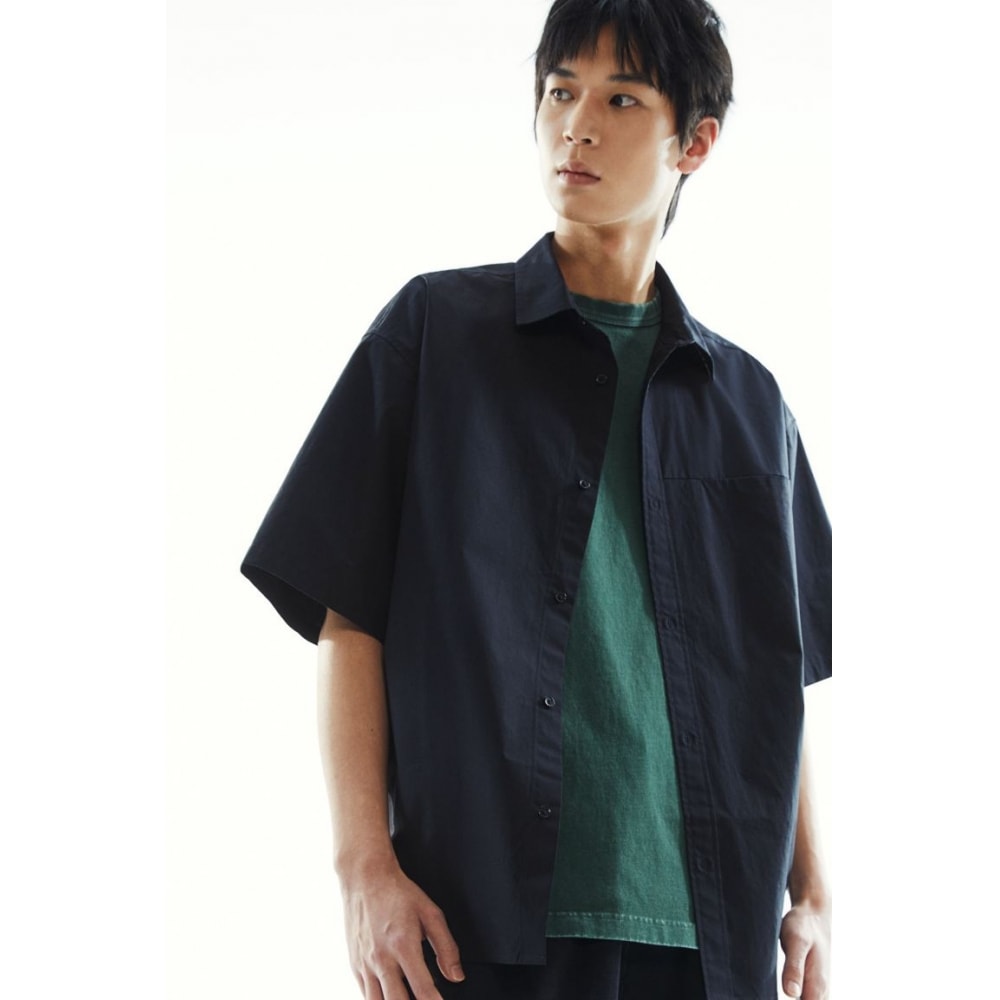 H&M ショートスリーブシャツ ブラック レギュラーフィット