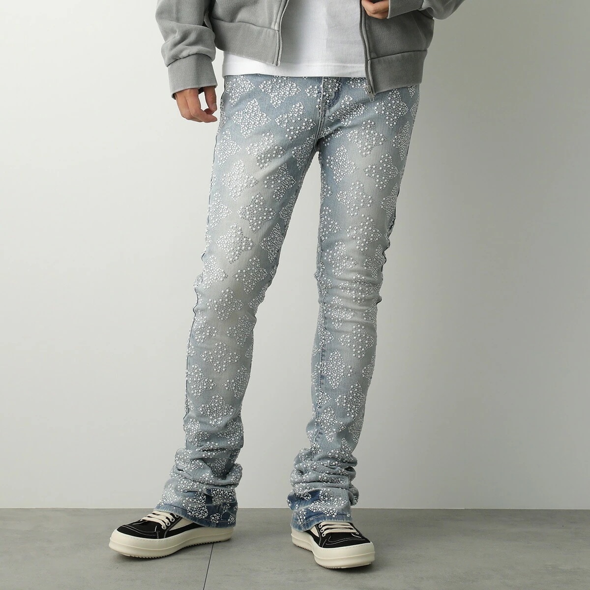 GUAPI グアピ ジーンズ Aqua Blue Embellished Denim V4 521ABEDV4 メンズ デニムパンツ ラインストーン装飾 Gパン ウォッシュ加工 ライトブルー