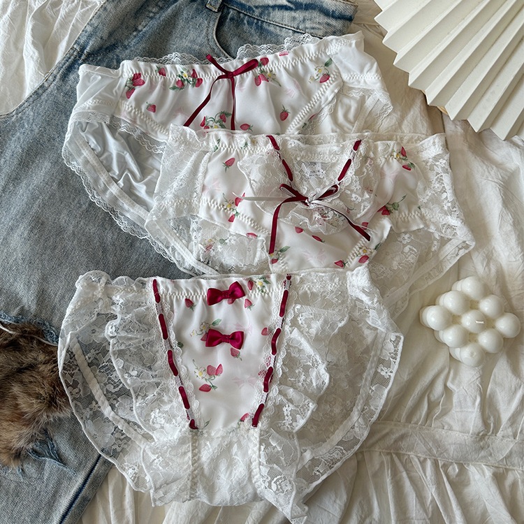 【1点ご購入 で10点プレゼントいたします】初夏の通気性薄いレースのミルクシルクリボンがキュートな甘め少女パンツ甘め風