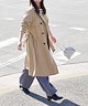 ベージュ