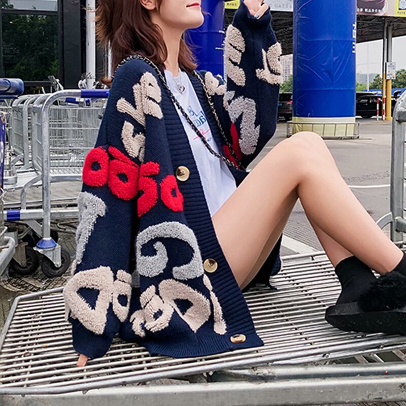 トップス ニット カーディガン アルファベット l ウール ミディアム丈 羽織り 羽織 ふわふわ もこもこ 立体 長袖 袖あり ゆったり ゆるだぼ フロントボタン カジュアル 大人可愛い かわいい