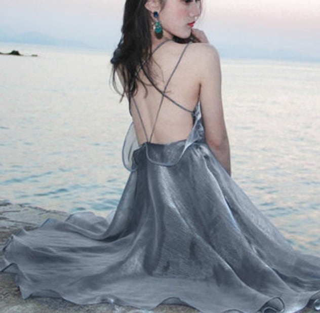 ワンピース キャミワンピ Aライン フレア 膝丈 スクエアネック バックオープン サテン シフォン かわいい 大人可愛い きれいめ エレガント 春 夏 海 デート リゾート イベント S L レッド