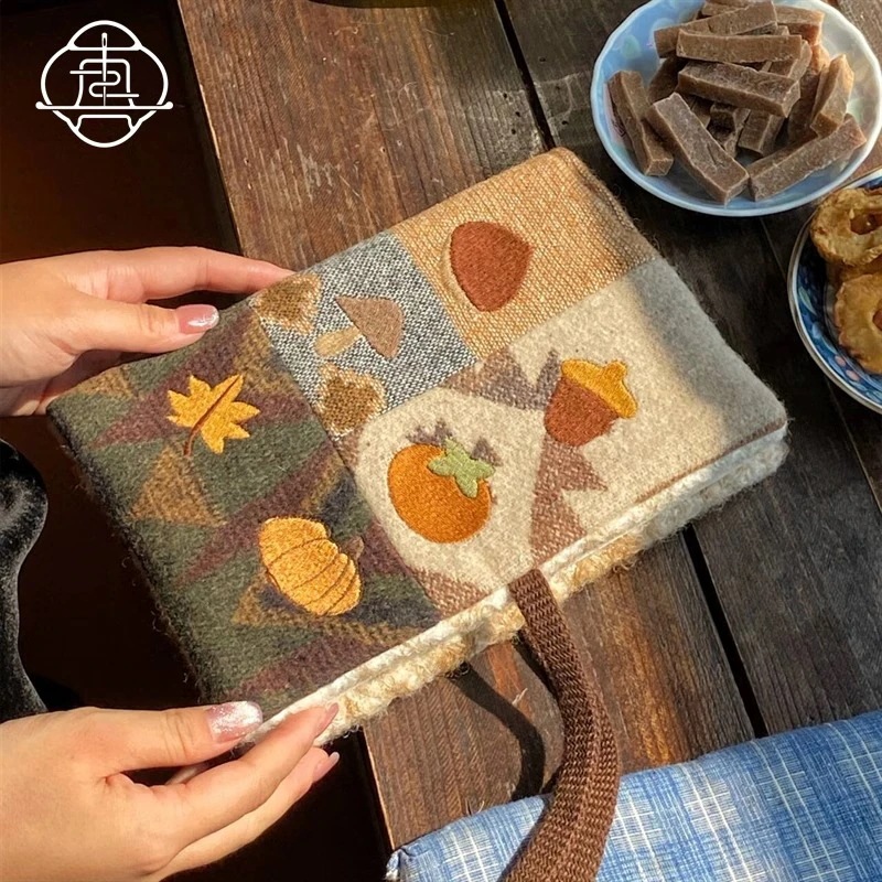 「最短3日出荷」ブックカバー 手帳カバー 刺繡 A5 A6 文庫 ふわふわ 手作り 生地 布 可愛い 韓国風 ノートカバー 誕生日 入学祝 母の日 プレゼン ギフト
