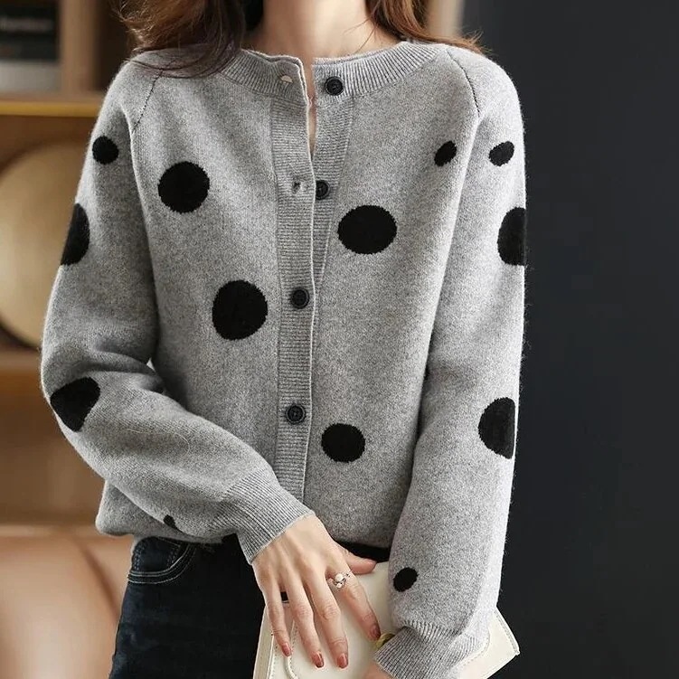 新色追加!! 大人カジュアル ボタン ドット柄 カーディガン レディース 5,639円