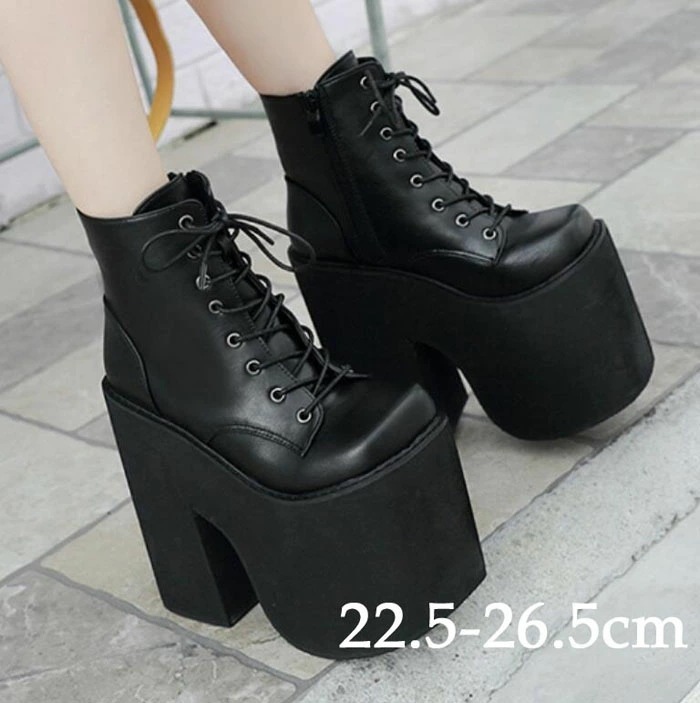 【即納】ショートブーツ レースアップブーツ 厚底 ショート ブーツ/卒業式袴ブーツ エンジニアブーツハーフブーツ オールシーズンブーツ 編み上げブーツ ラウンドトゥ カジュアル チャンキーヒール 黒