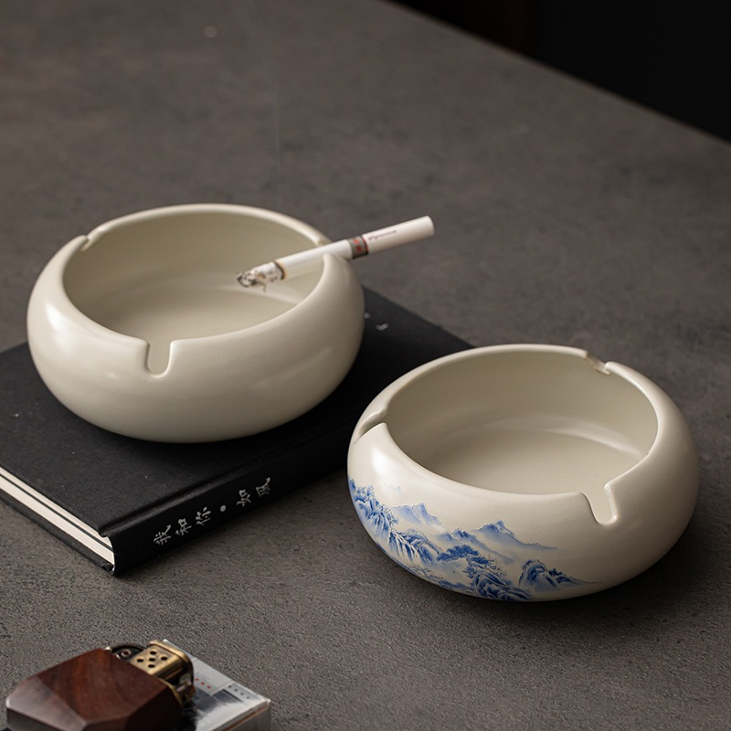 ポルトガルで買って来た陶器の灰皿未使用（: ポルトガル製 陶器