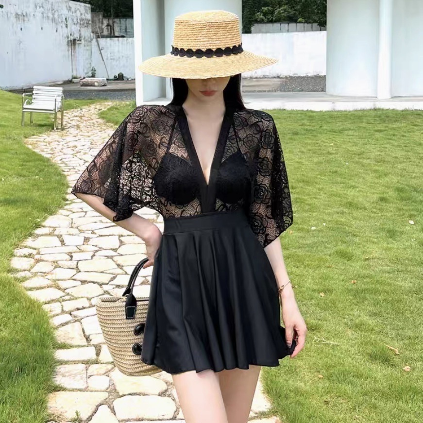 水着 ビキニ スイムウェア ラッシュガード 体型カバー ショートパンツ 短パン ホルターネック 背中開き ドッキング レース 刺繍 バックリボン ハイウエスト シースルー 胸元 谷間魅せ セット