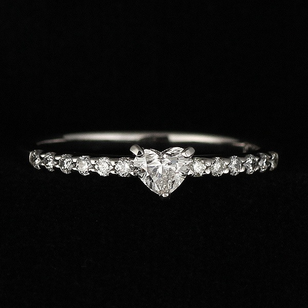 ダイヤモンド プラチナ ハートカット ダイヤモンド リング 婚約指輪 エンゲージリング 鑑別書付楽ギフ_包装 82,500円