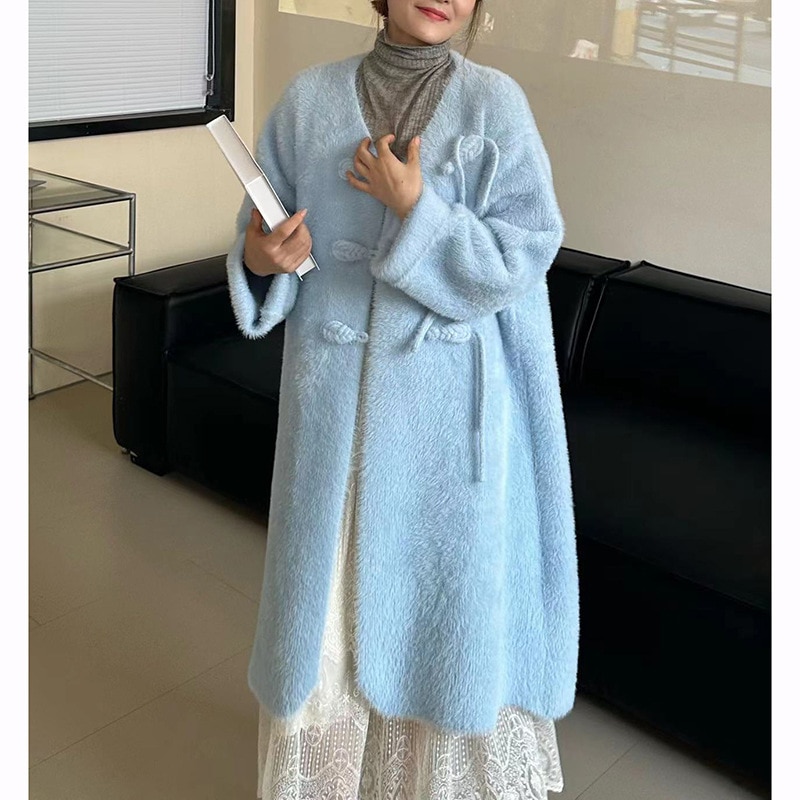 シックなデザインのボタン付き女性用レトロベルベットコートニットカーディガンロングセータージャケット 0274