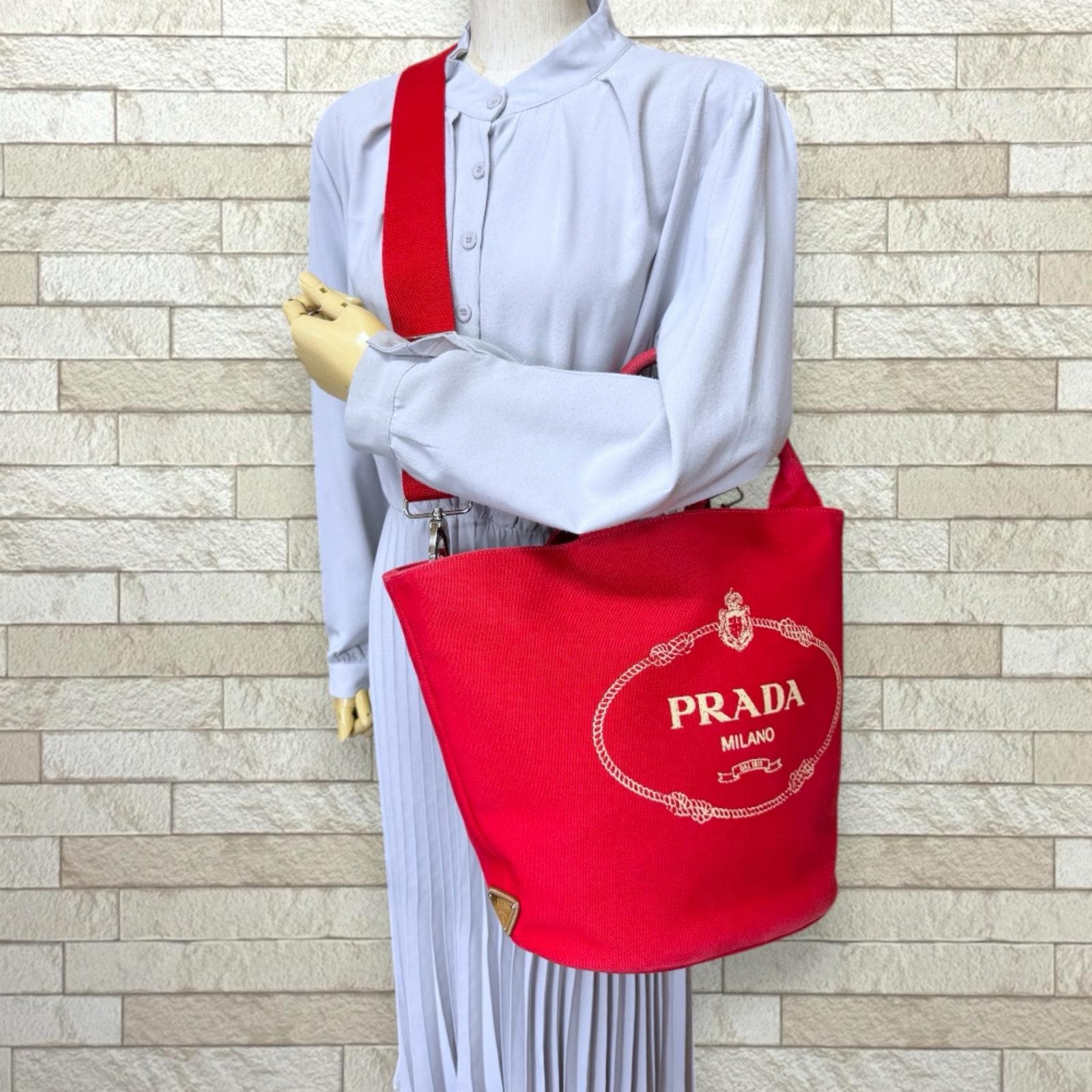 プラダ カナパ ファブリック ショルダーバッグ キャンバス 1BG163 レッド PRADA 中古