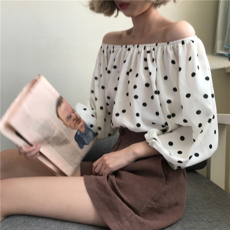 2433.ドット柄オフショルダー（ホワイト）2019 春夏 カジュアル 肩出し 普段使い お出かけ