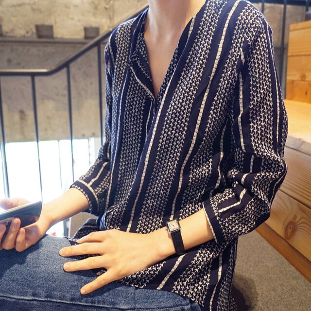 【送料無料】レディース 七分袖シャツ 柳縞シャツ ラウンドネック ２カラー 大人可愛い