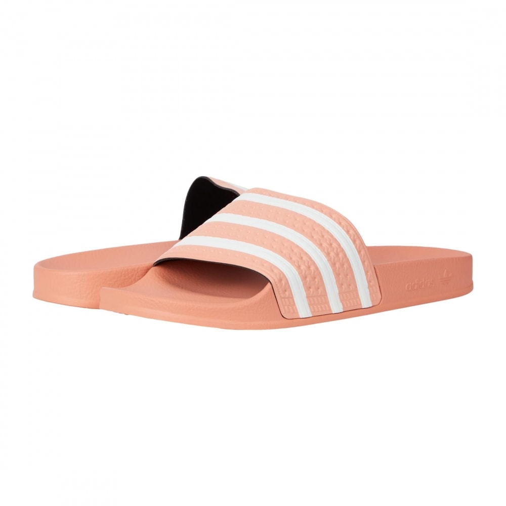 アディダスアディレッテアンビエントブラッシュ/ホワイト/アンビエントホワイト 9,433円