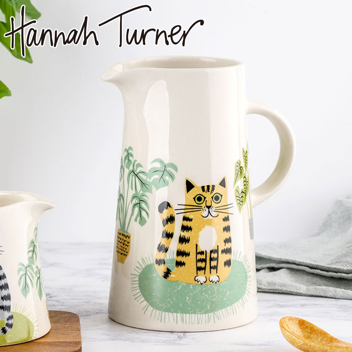 ジャグ Hannah Turner Cat Tall Jug ハンナターナー 950ml ピッチャー ポット ウォータージャグ 水差し 花瓶 食洗機対応 電子レンジ対応 陶器 猫 ねこ 水