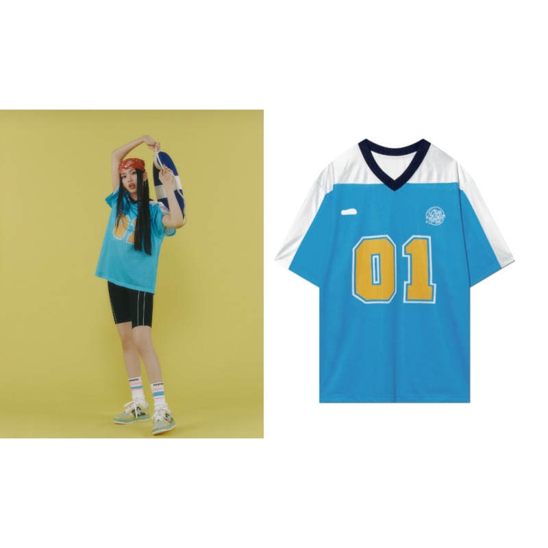 【New jeans着用】 SPORTY PATCH FOOTBALL T-SHIRT　Tシャツ