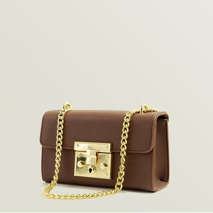 4色 ショルダーバッグ レディース 手持ちバッグ 手持ちカバン ミニバッグ 小バッグ 肩掛け 斜めがけ 大人 小さめ 大きめ カジュアル かわいい おしゃれ 通勤 旅行 チェーン ストラップ スクエア