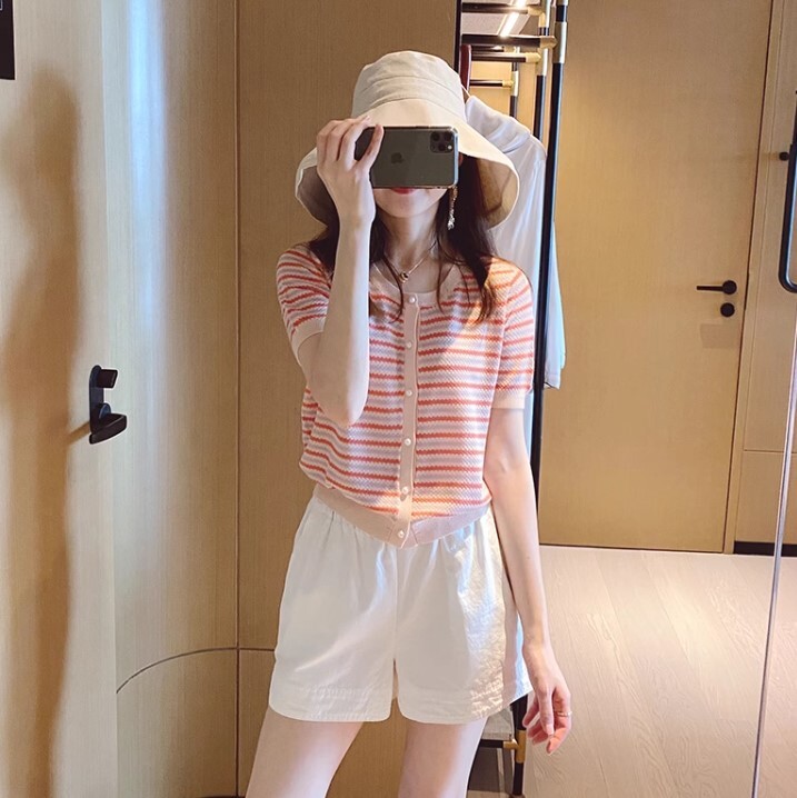 カーディガン パンツ 2点セット セットアップ カーディガン ショートパンツ ショート丈 半袖 かわいい 大人可愛い きれいめ シンプル カジュアル 大人 上品 おしゃれ お洒落 かっこいい レトロ