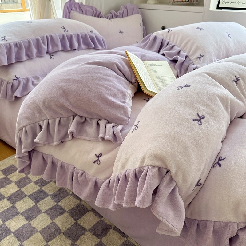 韓国風のリボン飾りのミルクフリース製冬用寝具 4 点セット厚手のコーラルフリース シーツと羽毛布団カバー高重量