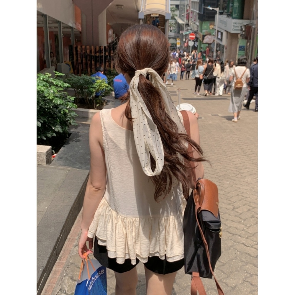 URBANE アーバンメイドフルーティー Vネックフリルノースリーブナシブラウス (2c)