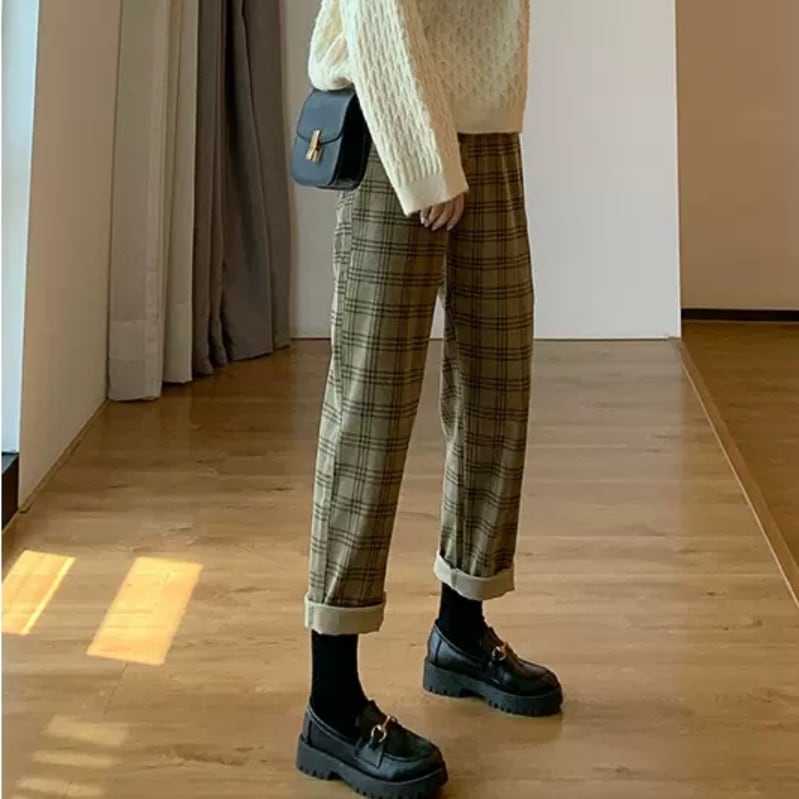 パンツ ズボン ストレートパンツ バギーパンツ スリム タイト 細身 ストレート ワイド ポケット かわいい 大人可愛い きれいめ シンプル カジュアル 大人 上品 おしゃれ お洒落 かっこいい