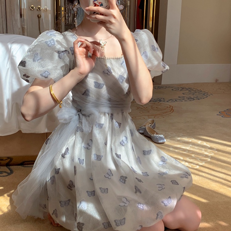 蝶々柄ワンピース ワンピース フレアワンピース ワンピドレス ミニ ミニ丈 袖あり 半袖 パフスリーブ スクエアネック フレア レース チュール ウエストマーク ウエストリボン ハイウエスト かわいい