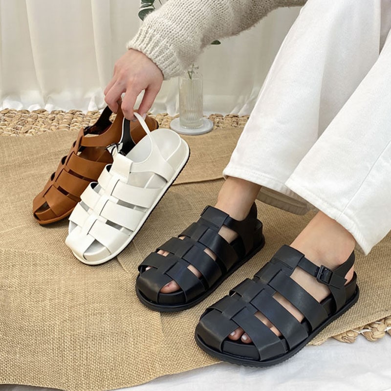 カジュアルな バックストラップ付き 編み込み フットベッド グルカサンダル 3color