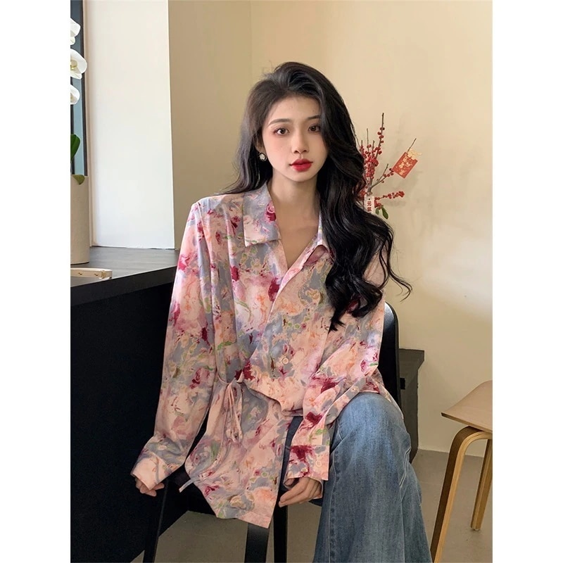 プリント長袖シャツ女性の夏の高級感ウエストを収めた痩せたデザイン感のある小人数のトップス
