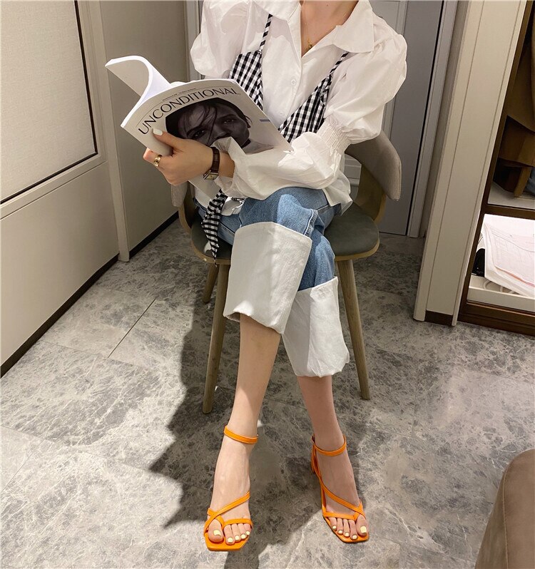 サンダル ヒール 7cmヒール 太ヒール スクエアトゥ アンクルストラップ トングサンダル 革