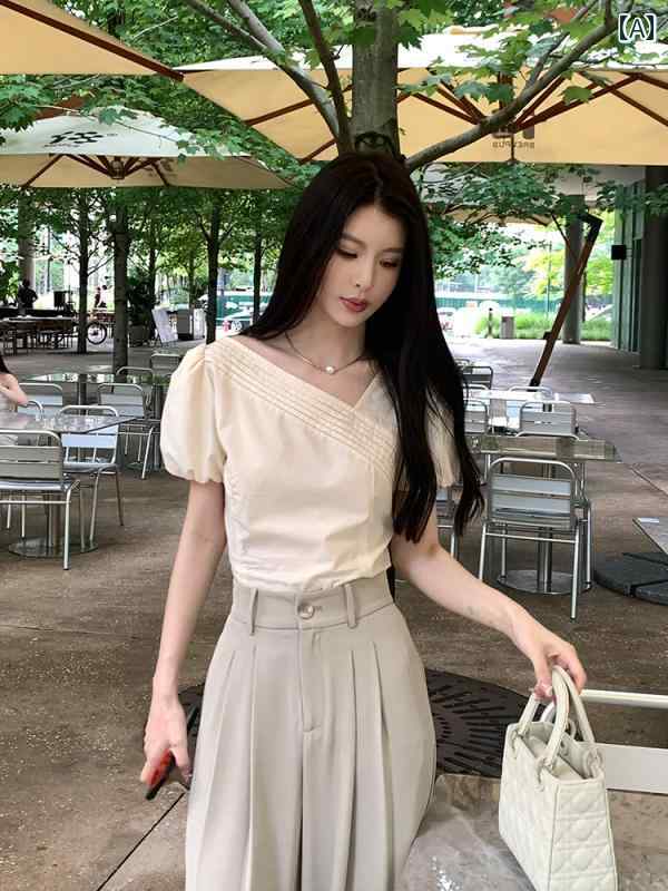 トップス レディース 上品 おしゃれ カジュアル アプリコット パフスリーブシャツ Vネック 夏